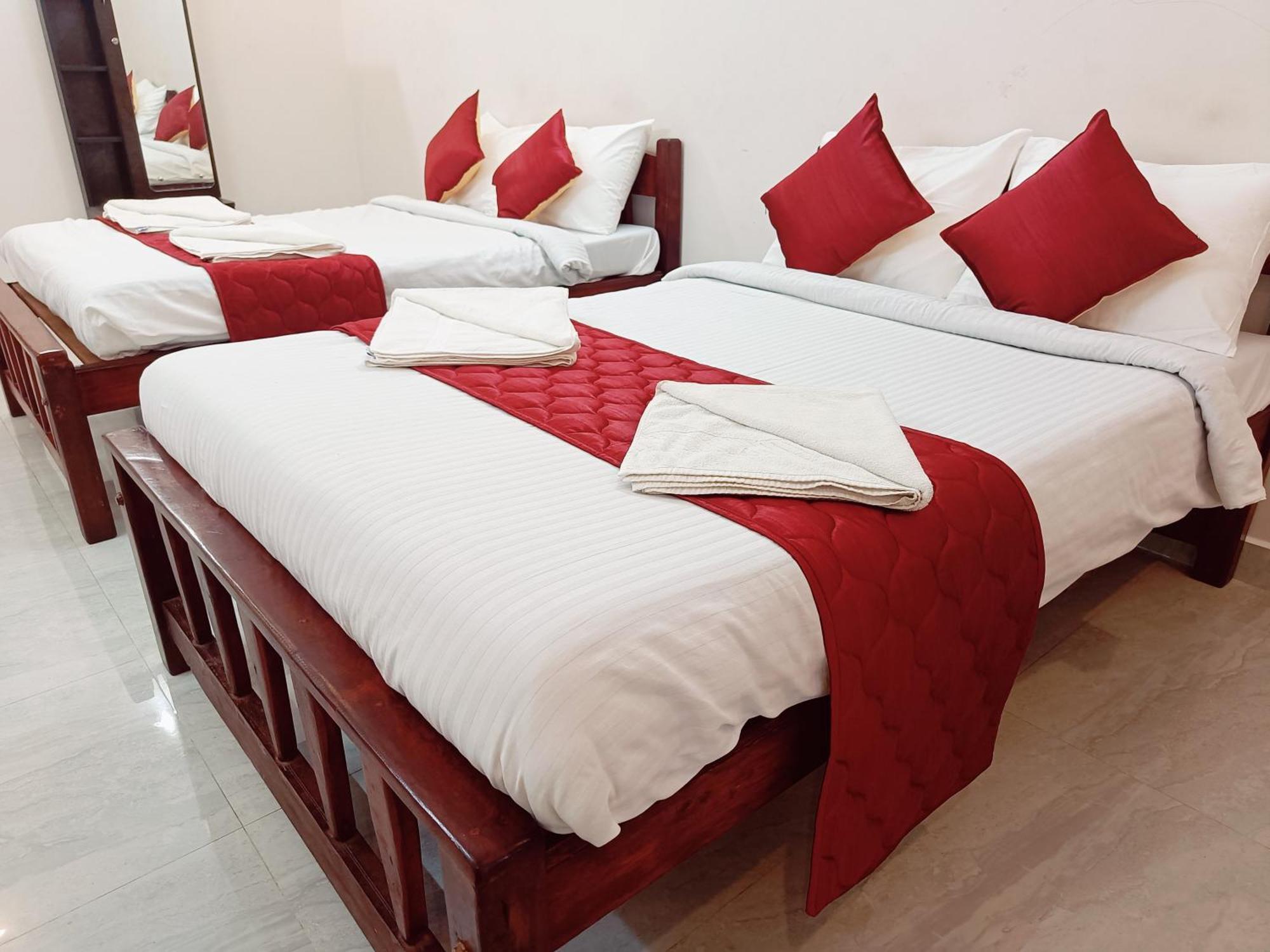 Hotel Cloud Residency Yercaud Esterno foto