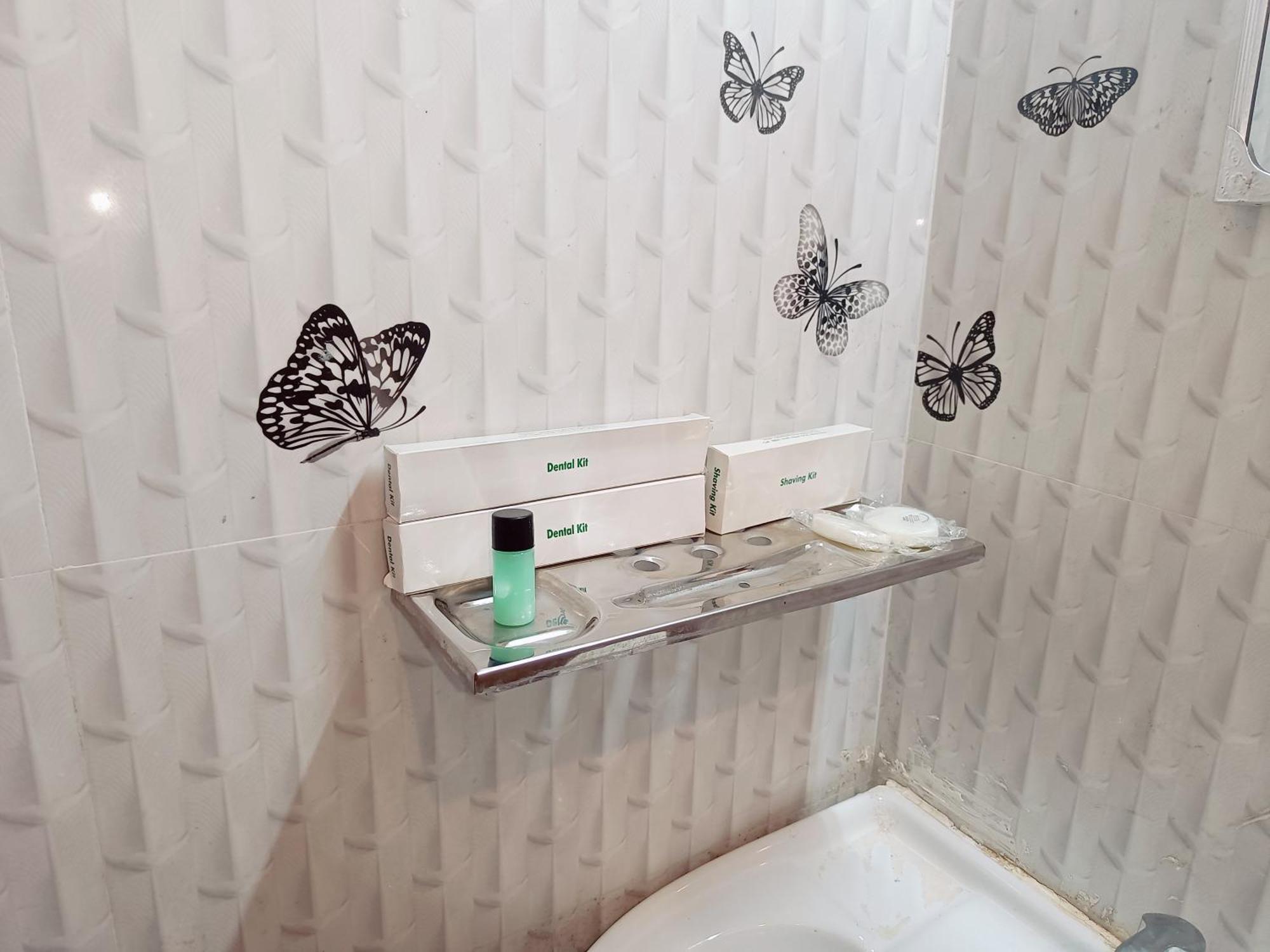 Hotel Cloud Residency Yercaud Esterno foto